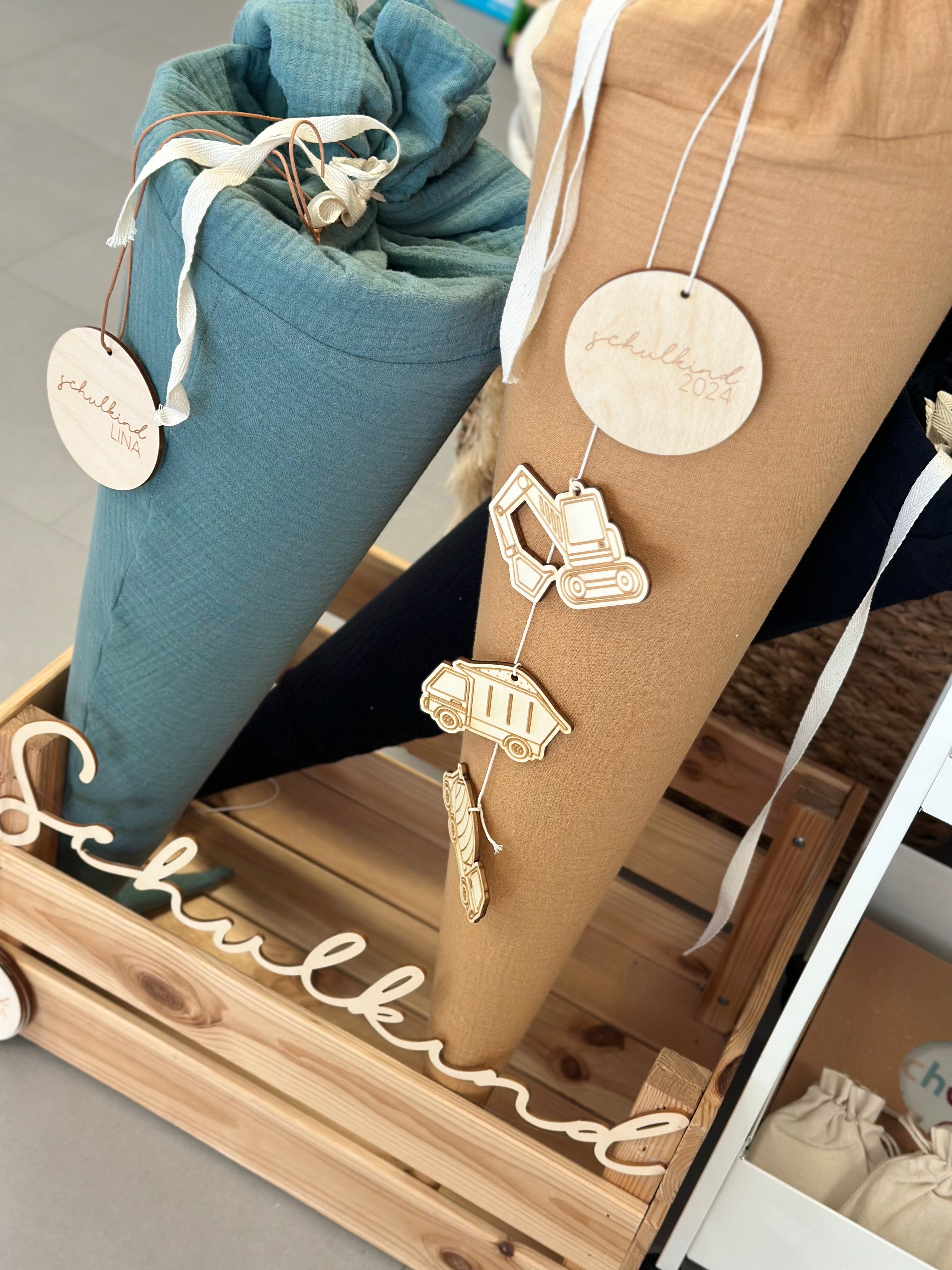 Schultütenanhänger Baustelle I Schulkind 2025 I Anhänger I Einschulung