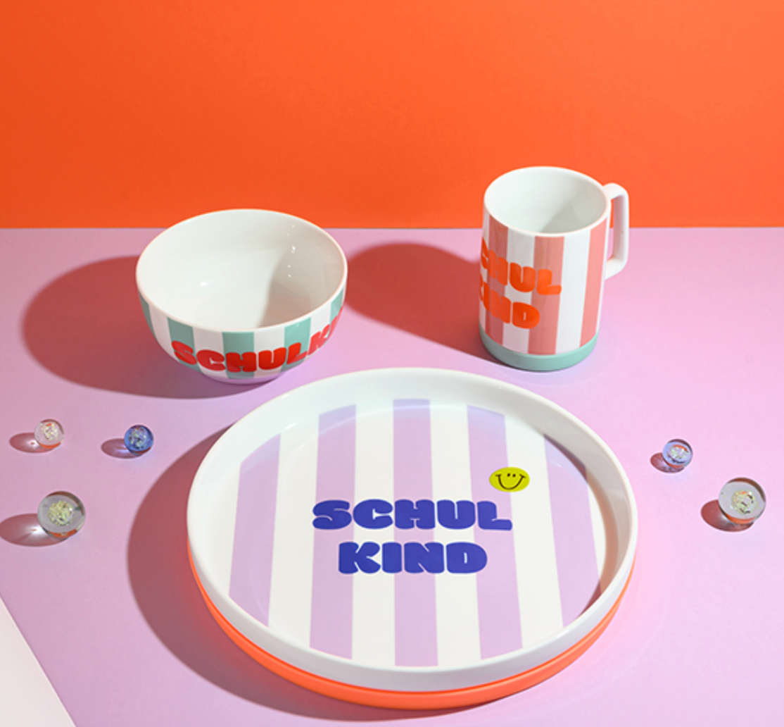 Porzellan-Set Schulkind Streifen, flieder und pink mit großem Teller (23cm), Becher und Müslischale