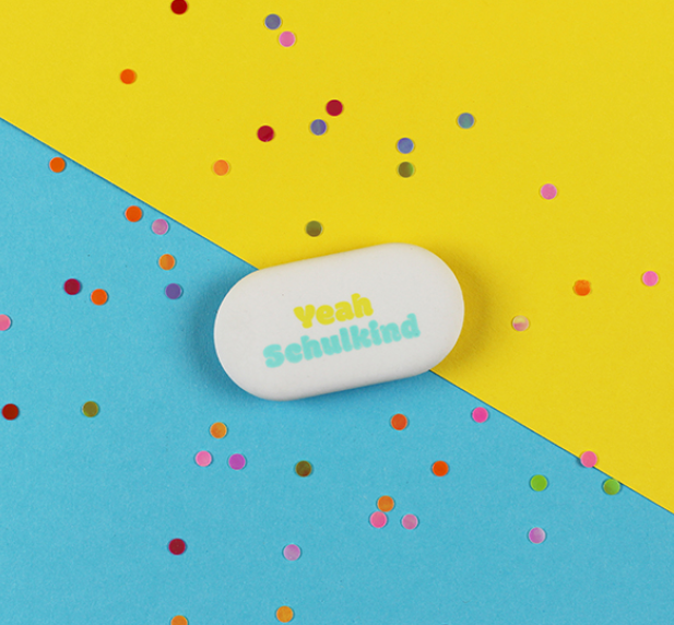 Radiergummi oval “Yeah Schulkind”, gelb/mint