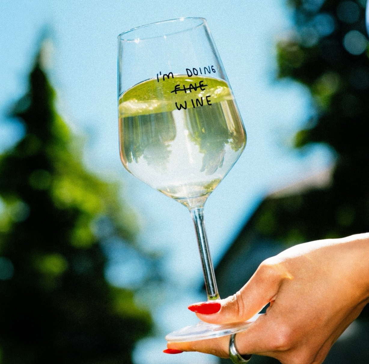 I'm doing Wine Weinglas by Johanna Schwarzer × selekkt