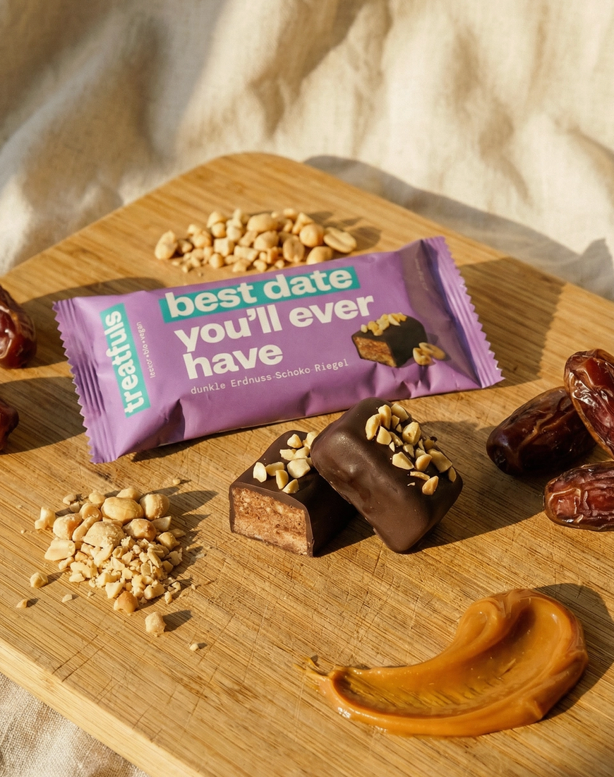 dunkle Schoko Erdnuss Riegel bio + vegan + glutenfrei treatfuls