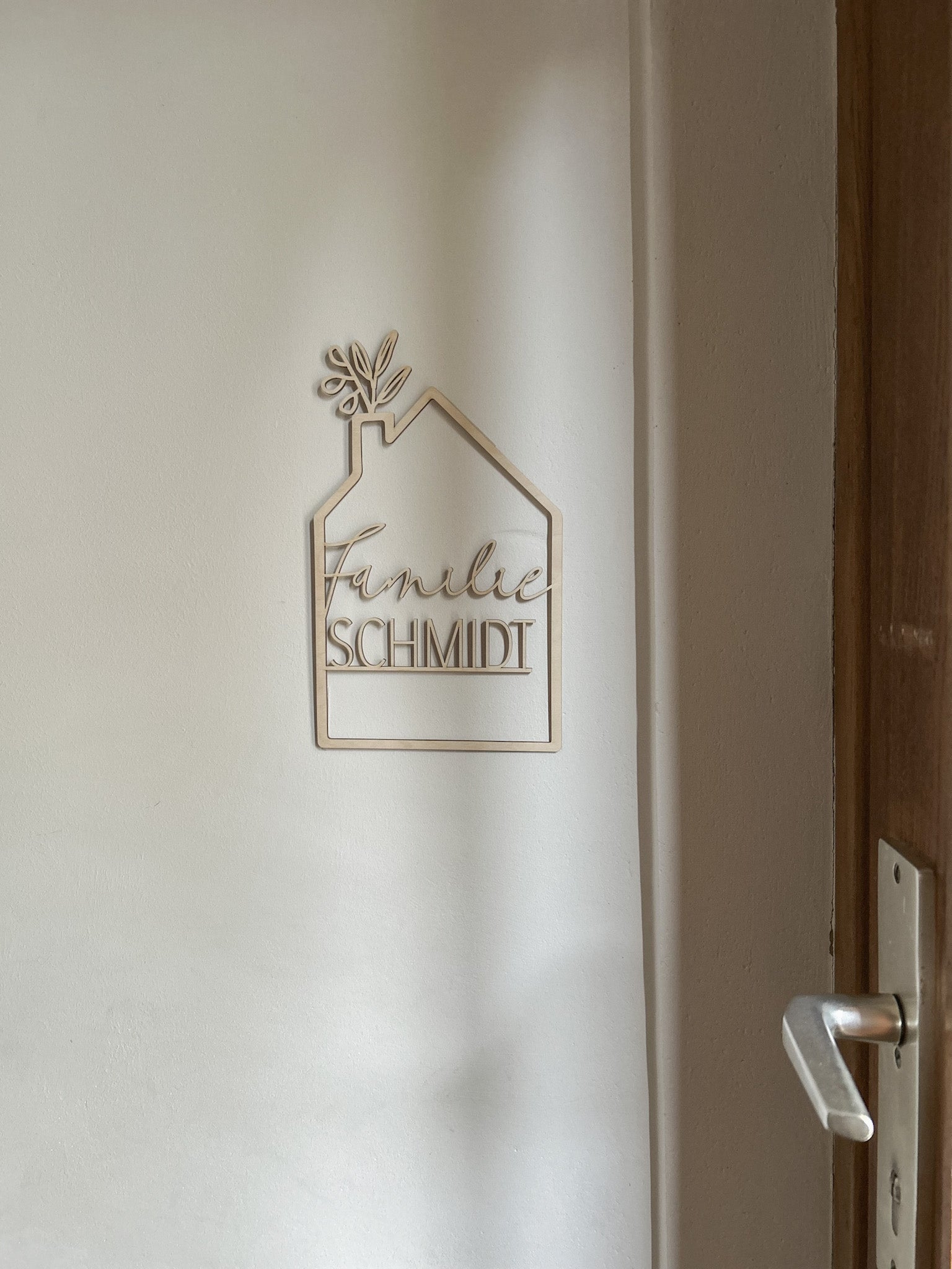 Haus mit Namen Blume Schornstein I Geschenk Hochzeit I Personalisiertes Holzhaus I Familie Geschenk I Einweihung Einzug