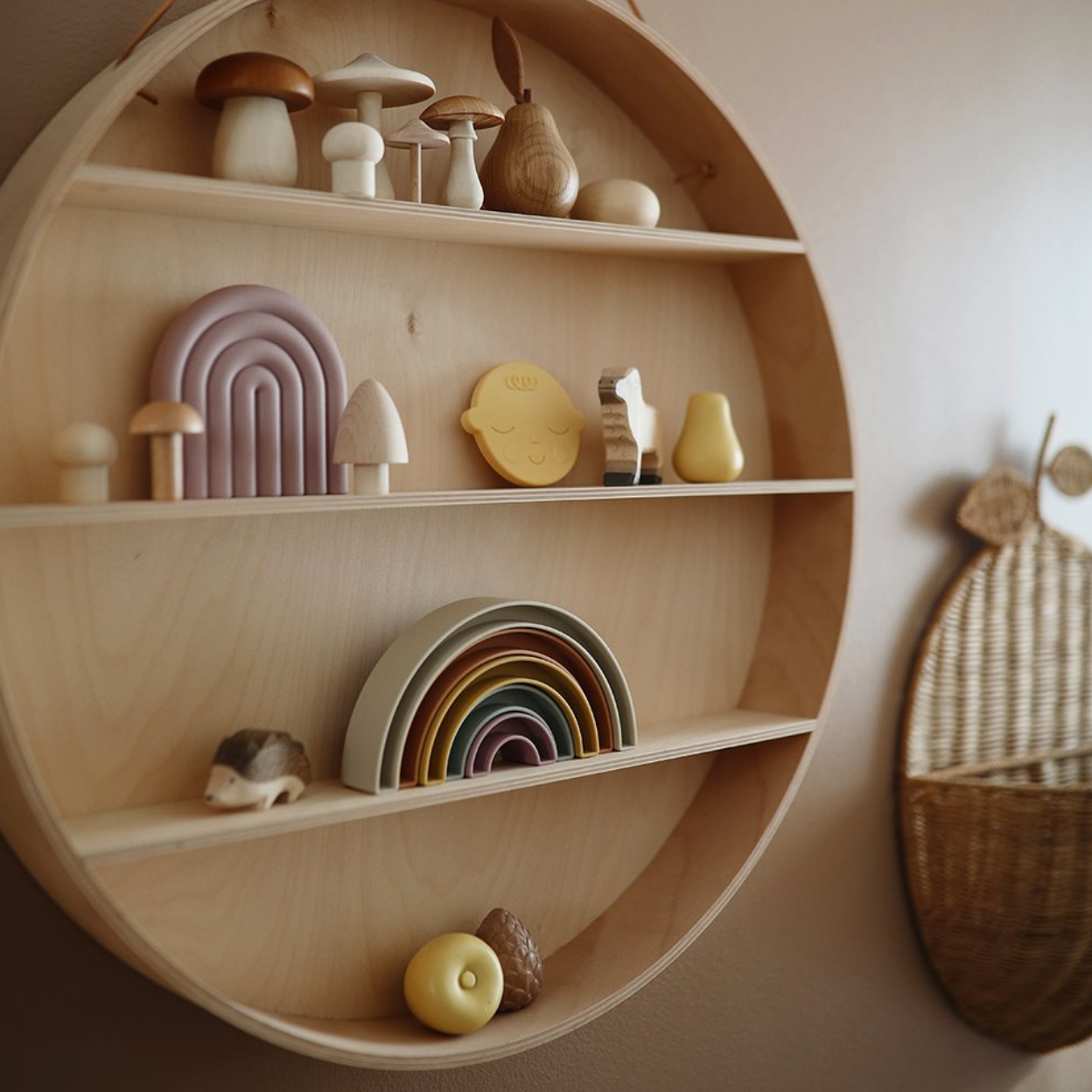 Rainbow Stapelspielzeug Mushie