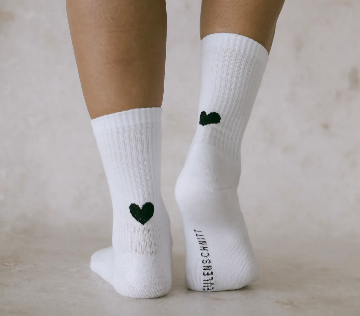 Socken Herz schwarz Eulenschnitt