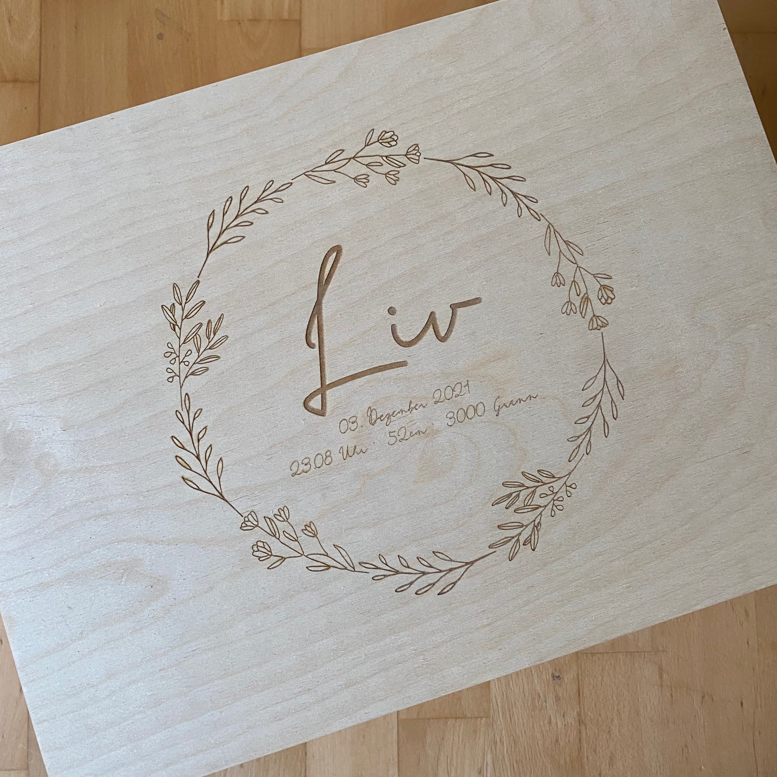 Erinnerungskiste Blumenkranz