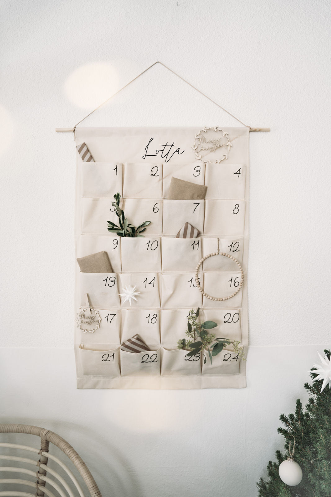 adventskalender tarp Personalisierter Adventskalender aus Stoff mit 24 Taschen zum Aufhänge