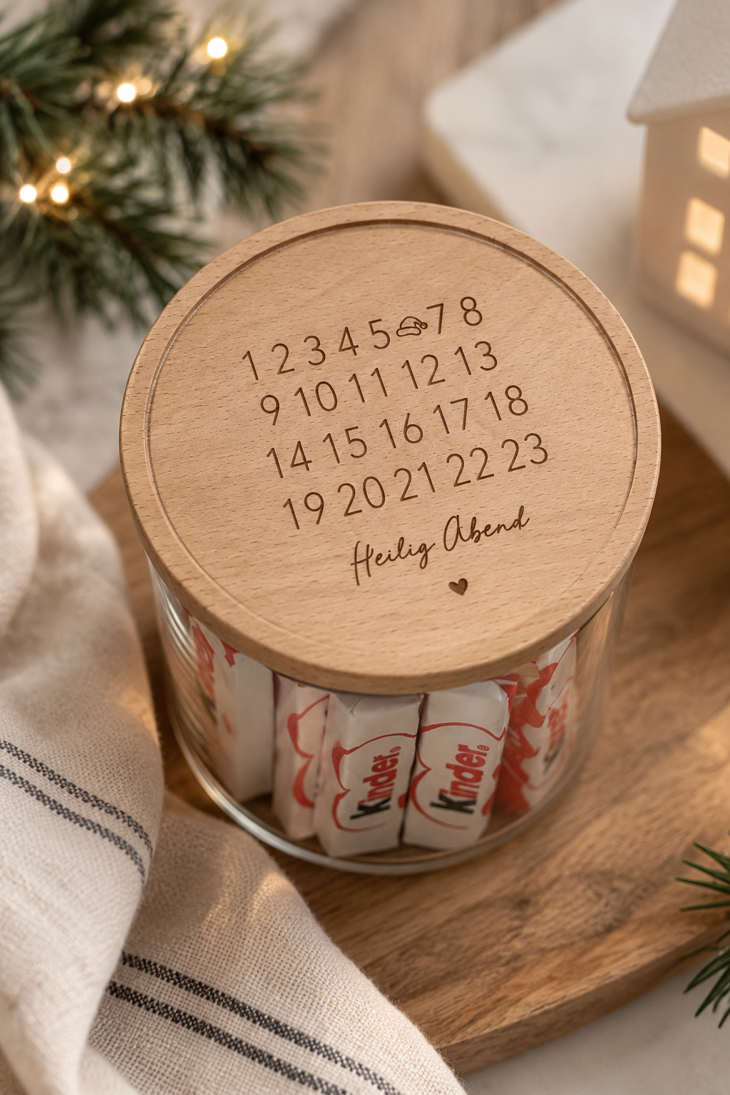 Adventskalender im Glas 1-24 | Vorratsglas mit graviertem Holzdeckel