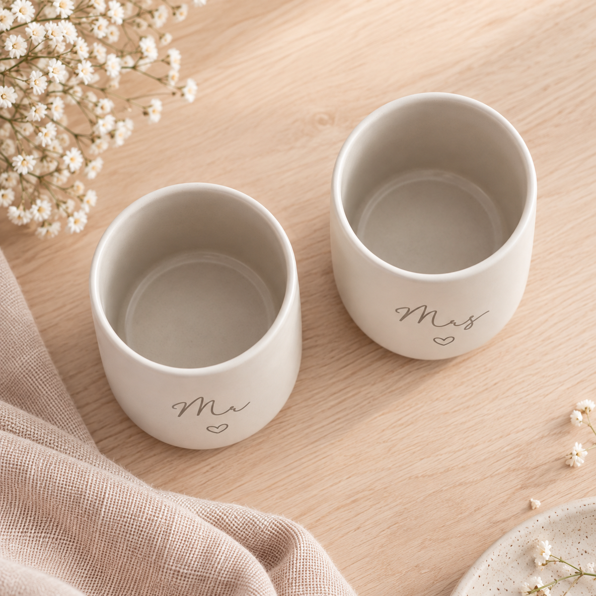Mr & Mrs Tasse graviert Becher Hochzeitsgeschenk | Gravierte Steingut Tassen  | Hochzeitsgeschenk | Ehepaar Tassen