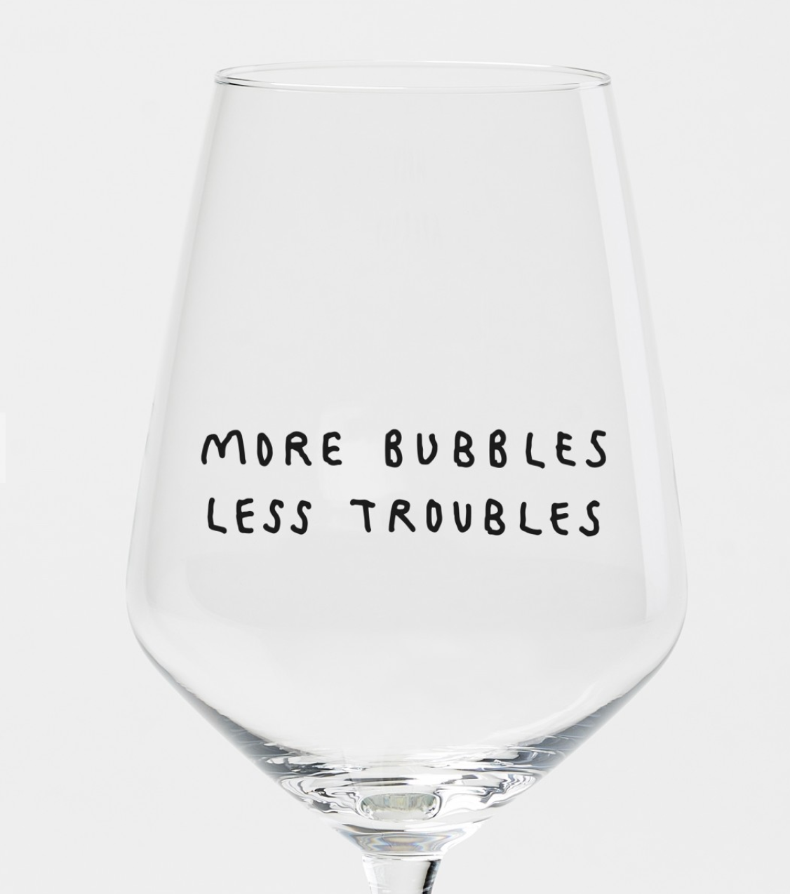 "More bubbles less troubles" Weinglas by Johanna Schwarzer × selekkt (Kopie)
