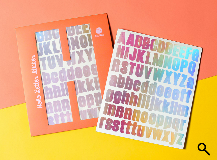 Buchstaben-Sticker mit Holo-Effekt, flieder