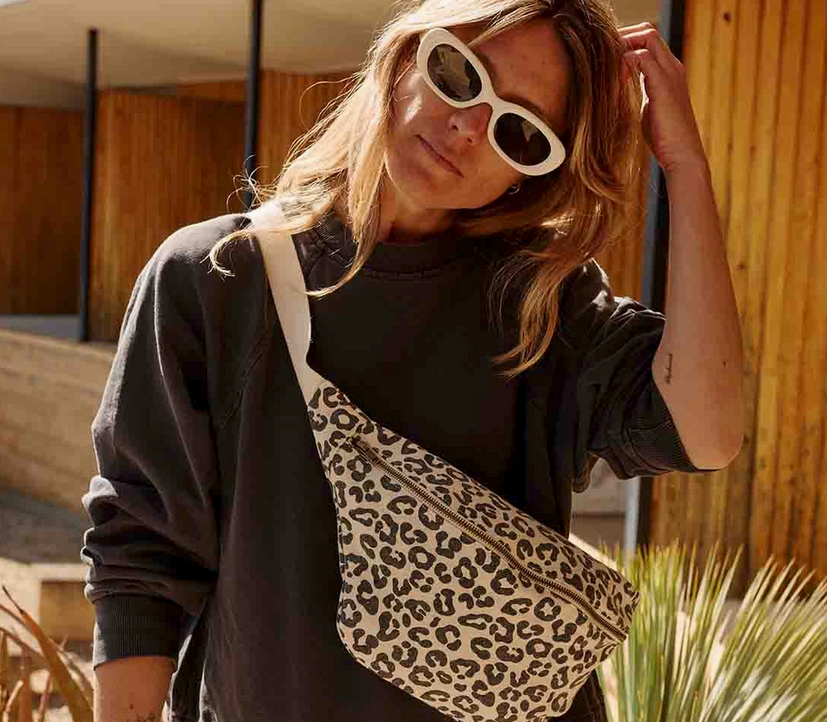 Banana Bag Leopard Sand Rose in April