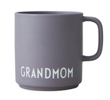 Becher mit Griff Grandmom Flieder Tasse Design Letters