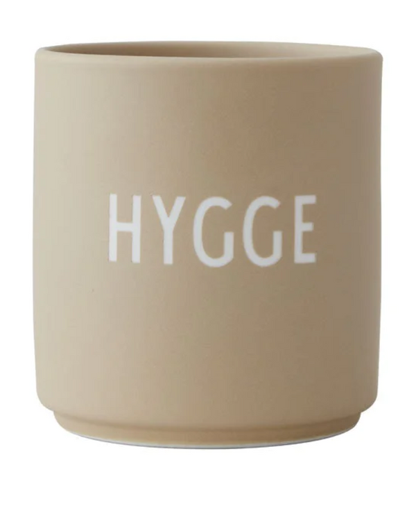 Becher HYGGE Beige Design Letters