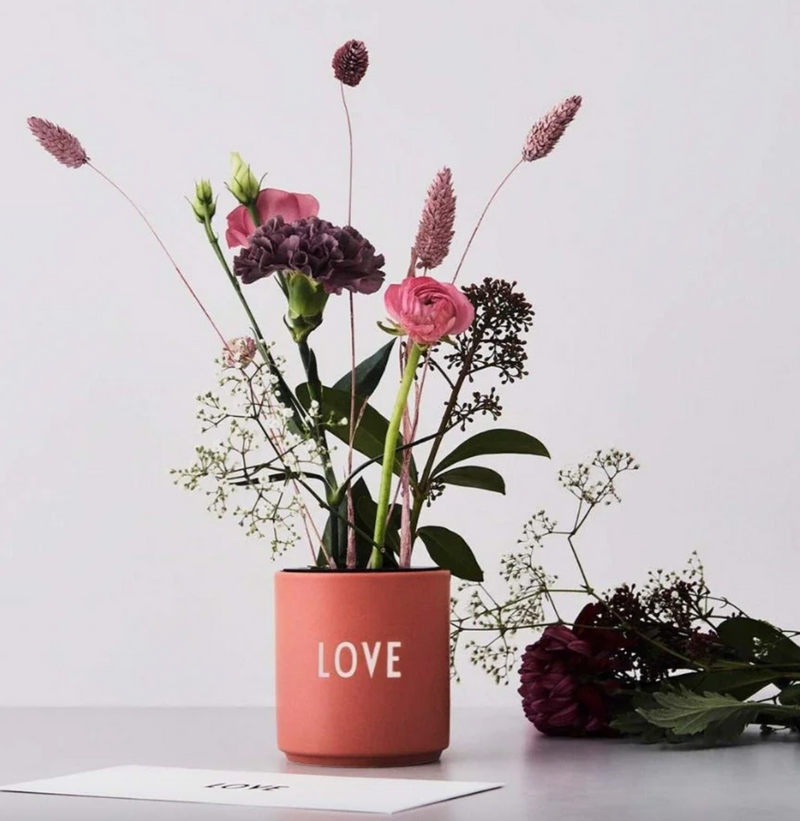 Blumenhaltereinsatz Flower Holder Design Letters